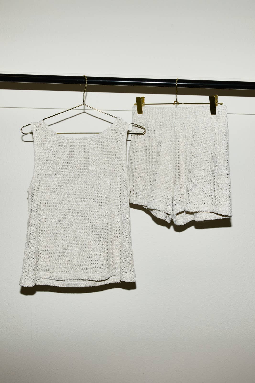 BOAT NECK AND HIGH WAIST SHORTS