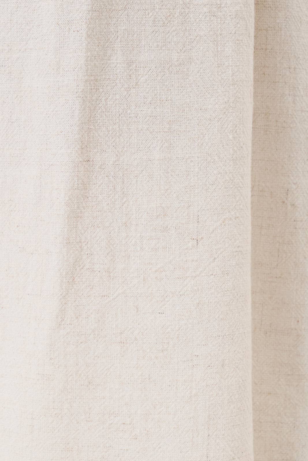 SCOOP NECK SLEEVELESS PLEATED DETAIL TOP