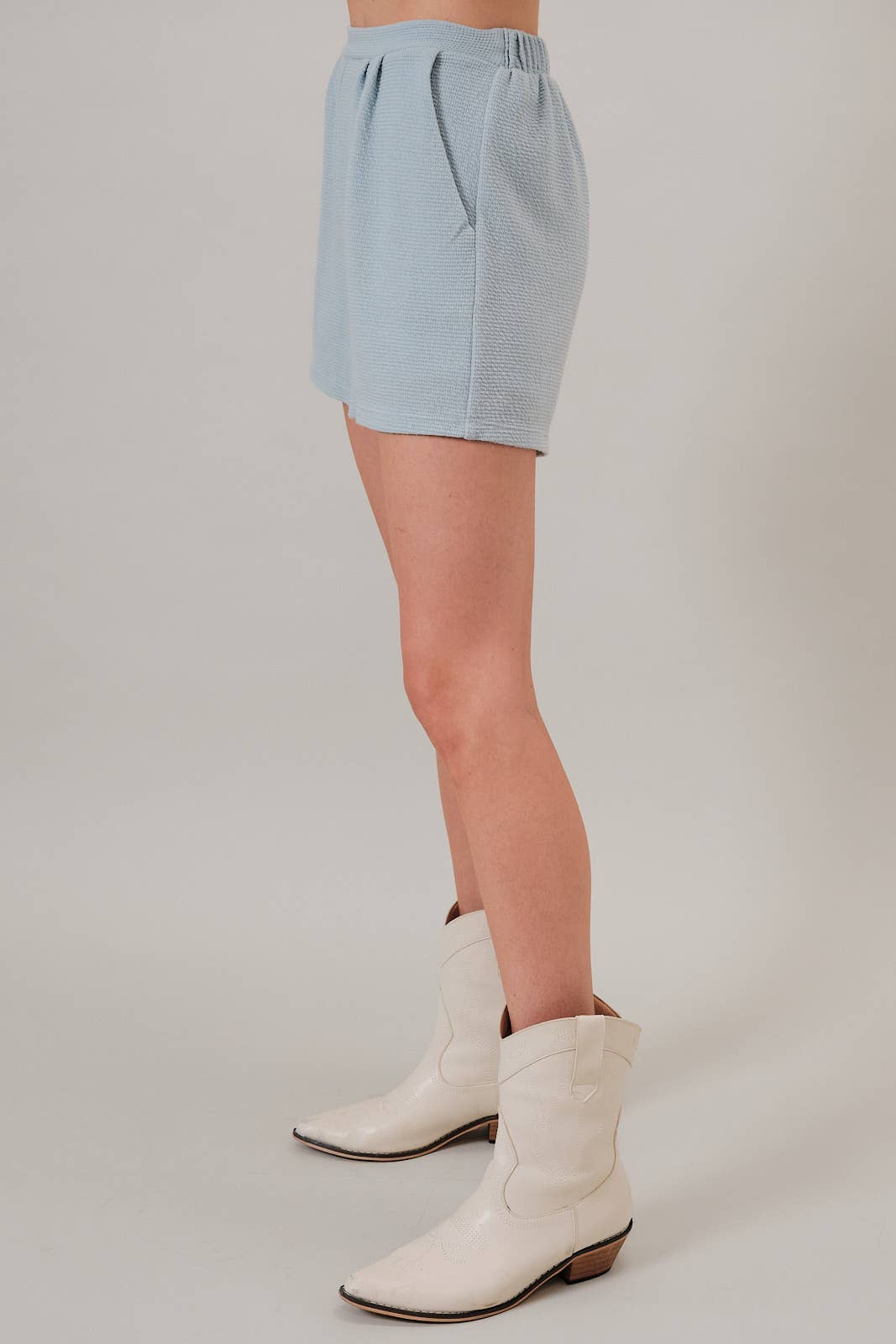 PLEATED DETAIL SHORTS