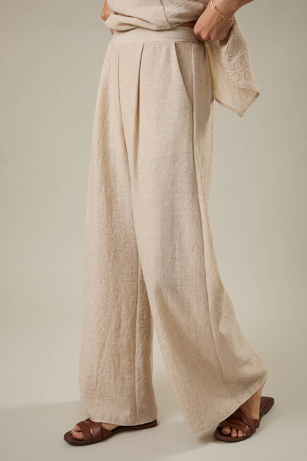 Pleat Waist Wide Leg Pant