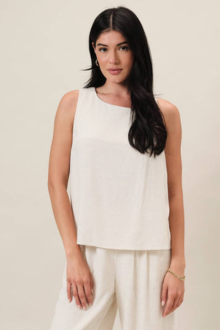 SCOOP NECK SLEEVELESS PLEATED DETAIL TOP