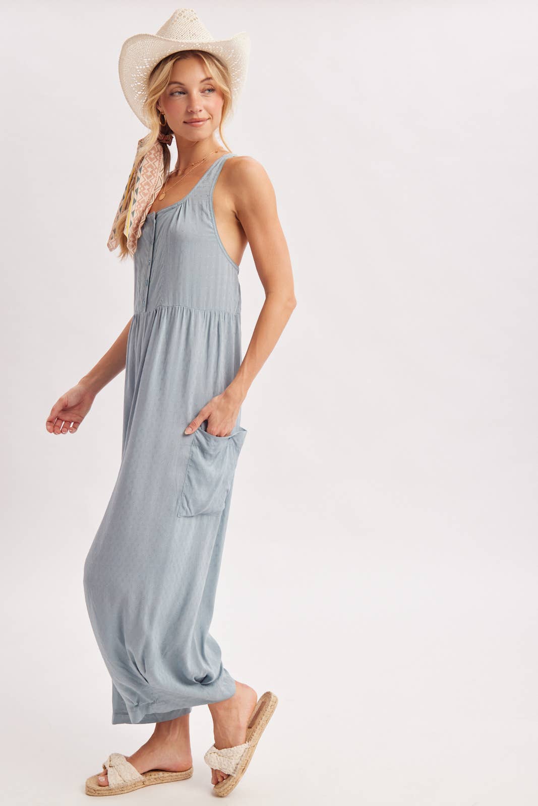 BOHO CROSS-BACK RELAXED SLEEVELESS JUMPSUIT