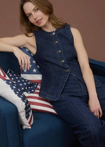 Round Neck Button Down Vest