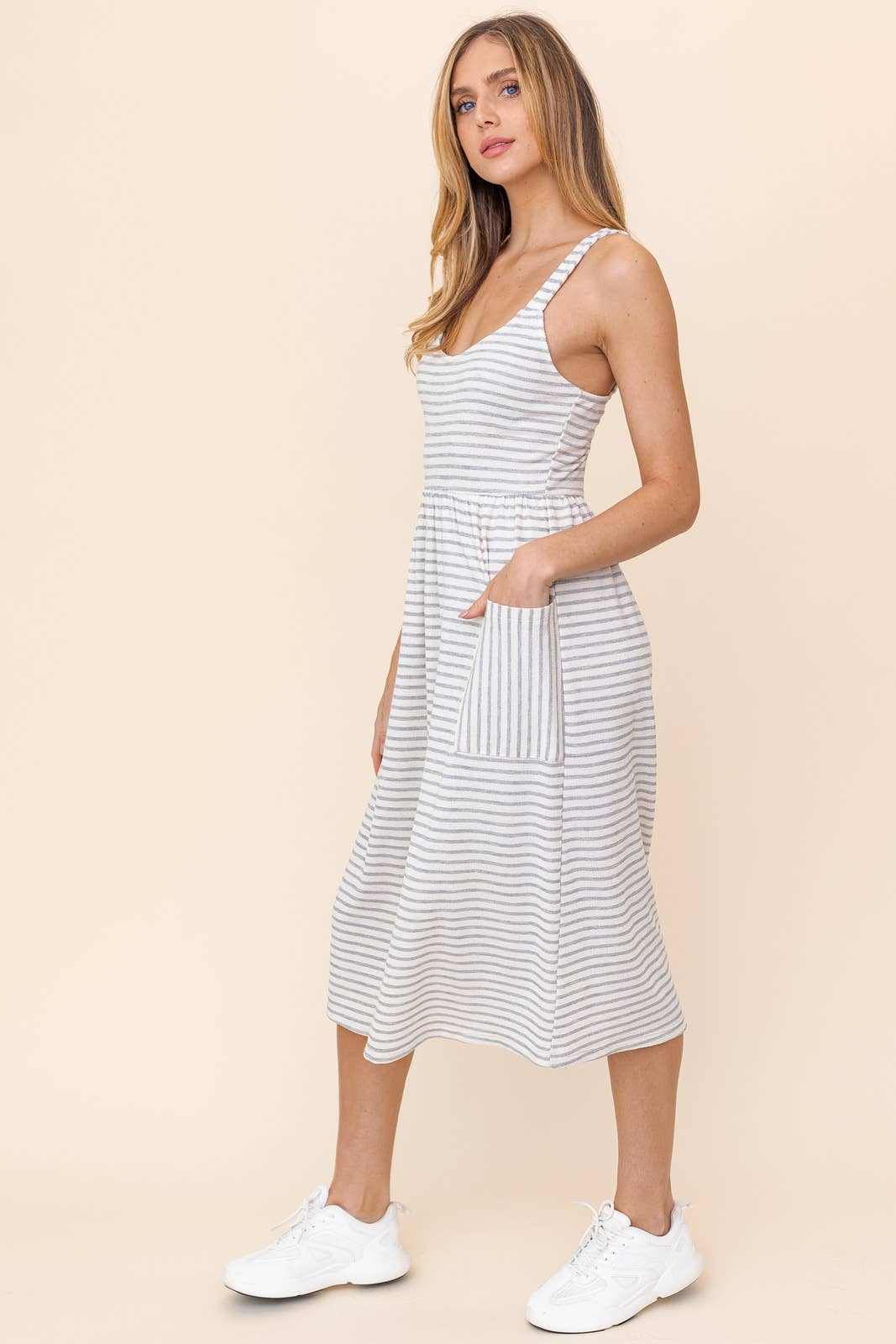Sleeveless Pocket detail Stripe Dress