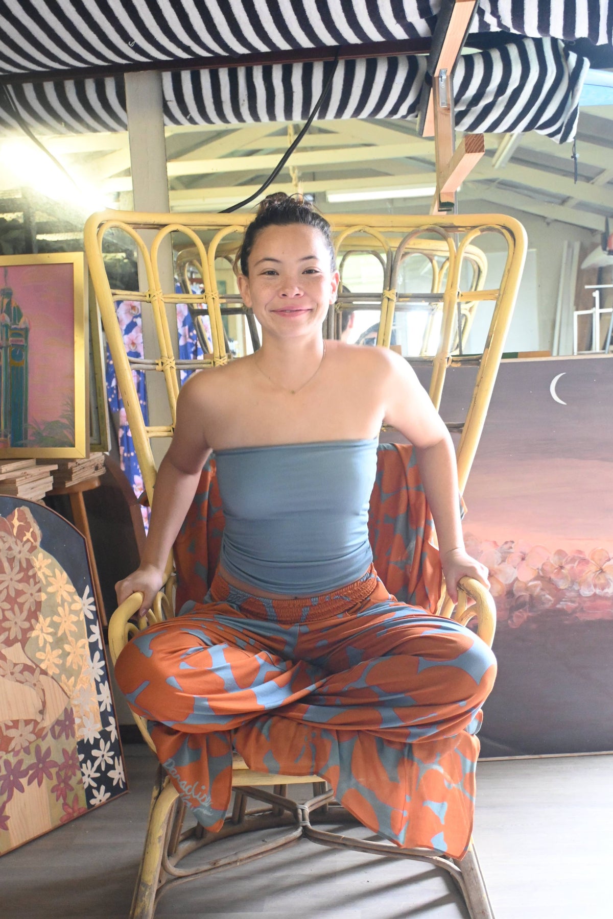 Paradise Now- Womenʻs Stretchy Bamboo Pants in Valley