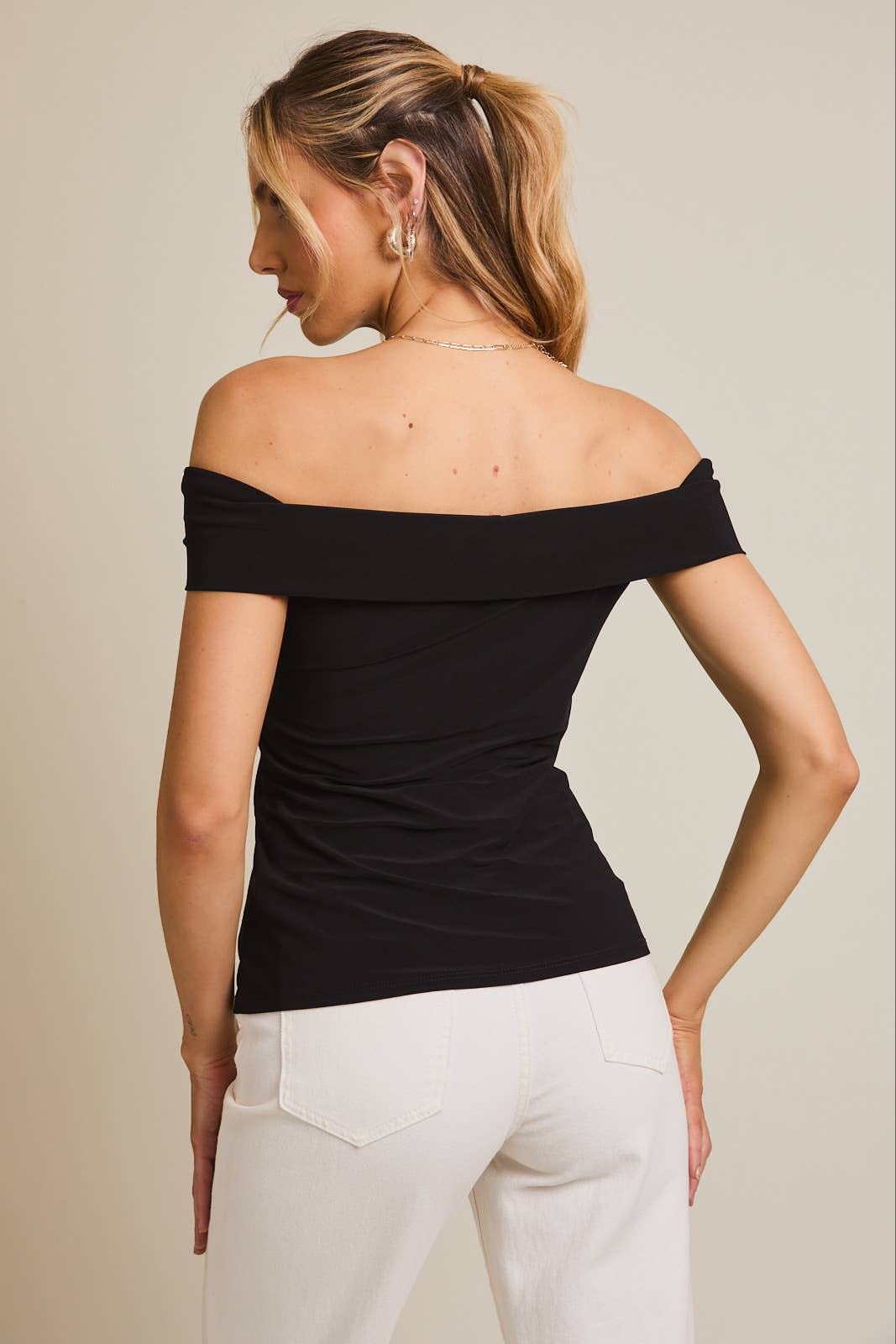 FRONT TIE SLEEVELESS TOP
