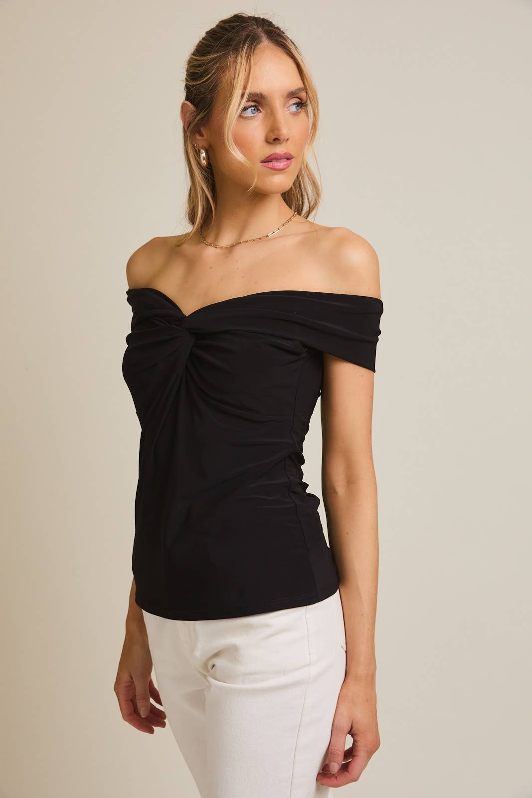 FRONT TIE SLEEVELESS TOP
