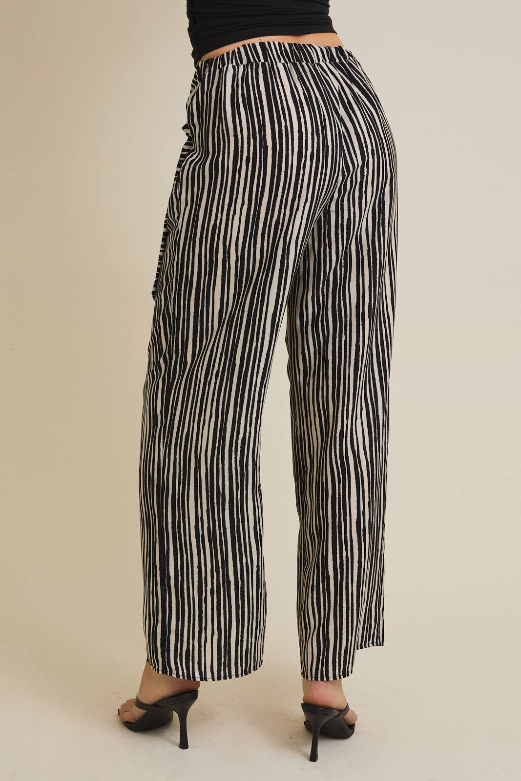 WAIST TIE WIDE LEG STRIPE PANTS