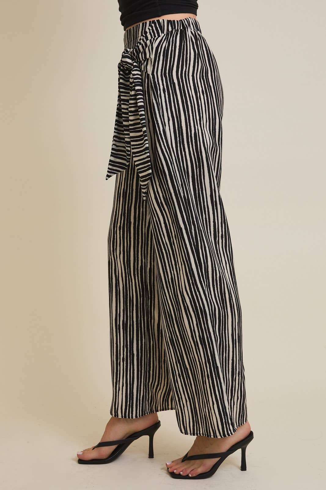 WAIST TIE WIDE LEG STRIPE PANTS
